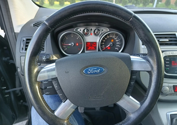 Ford Kuga cena 28800 przebieg: 240000, rok produkcji 2009 z Przecław małe 352